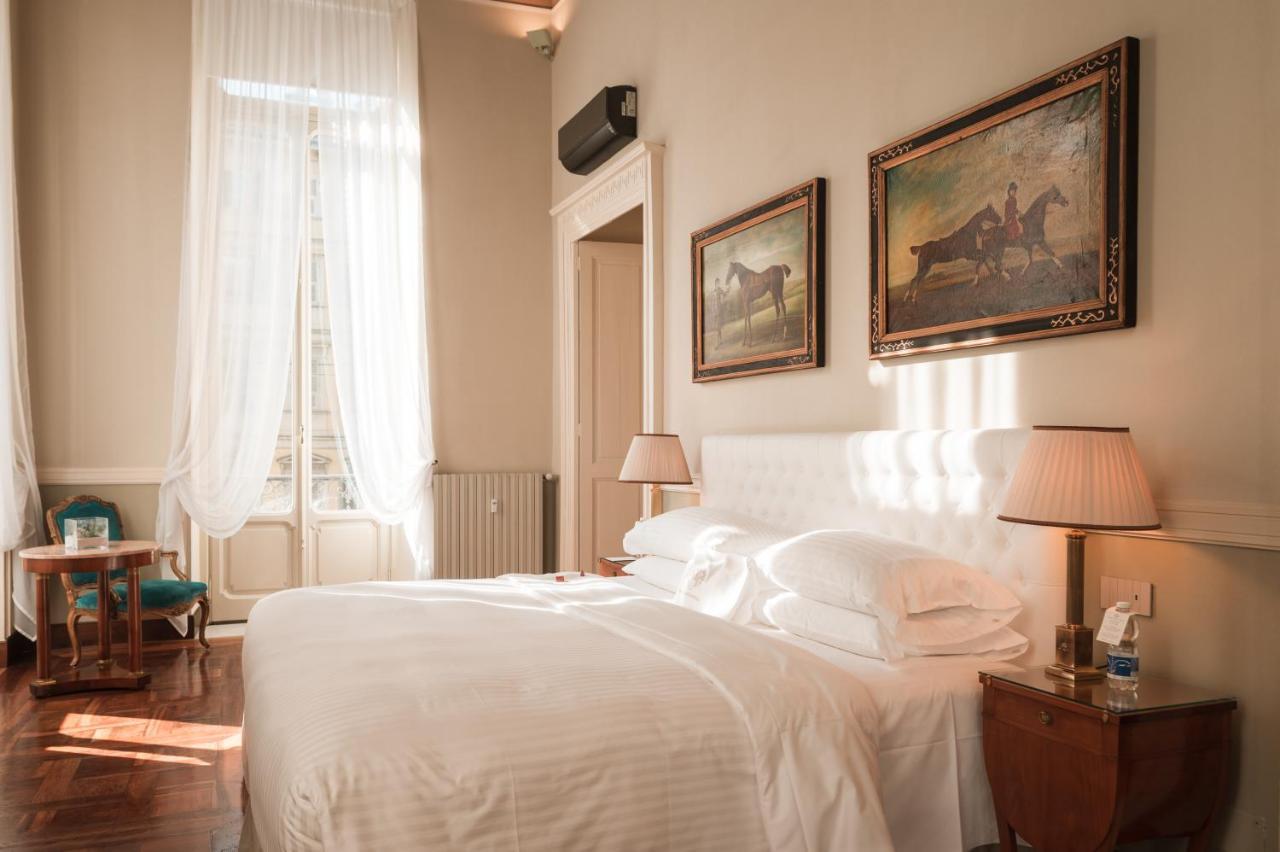 Deluxe King Suite
