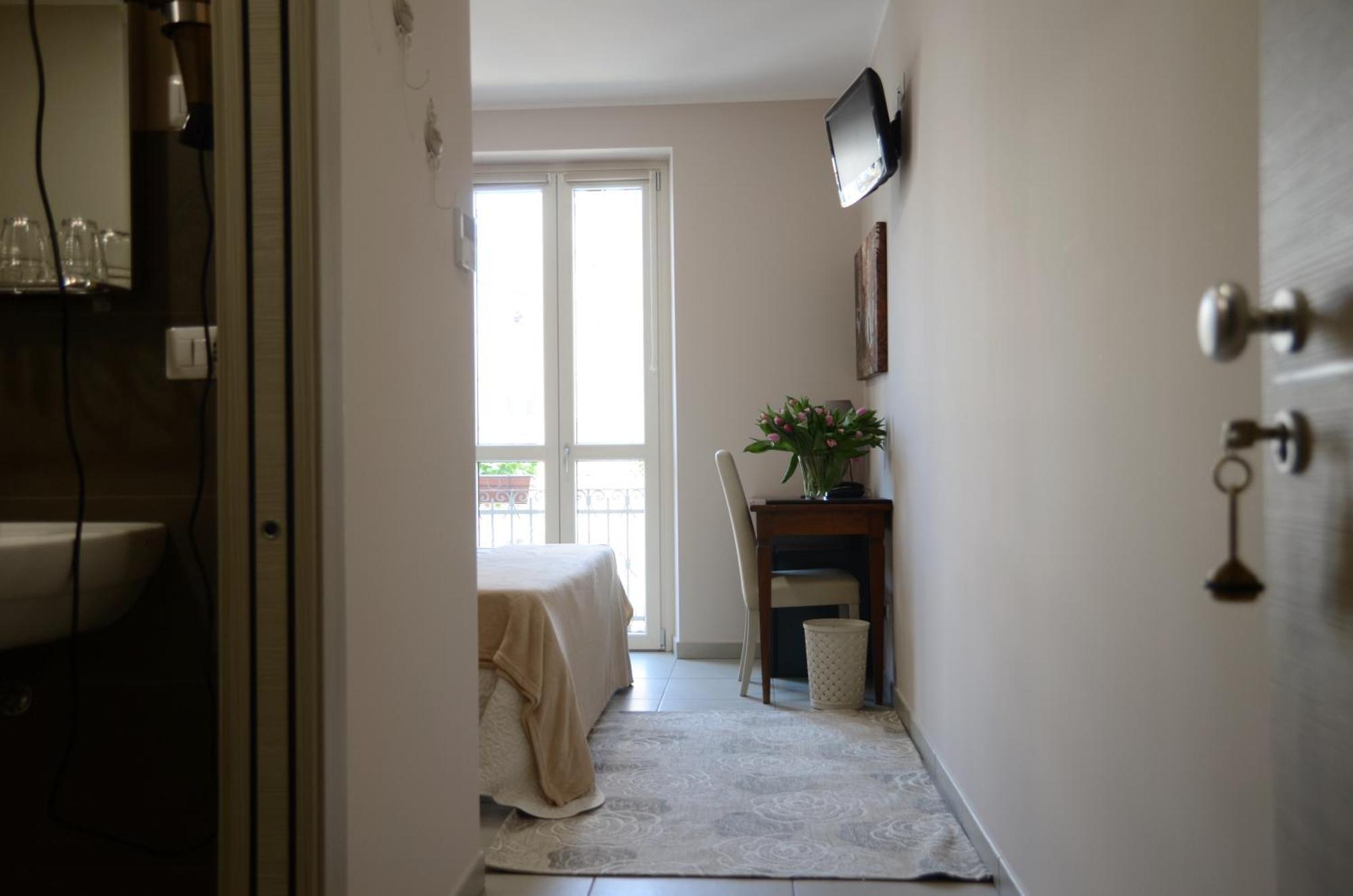 Double or Twin Room Balcony