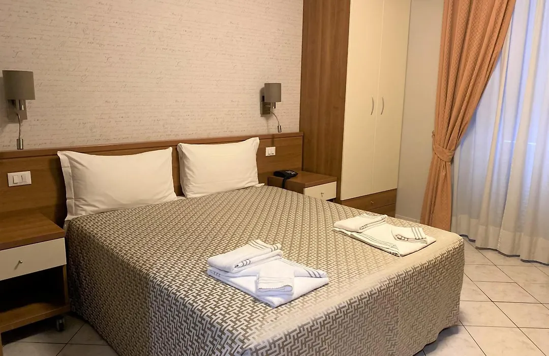Hotel Lo Scudiero-1
