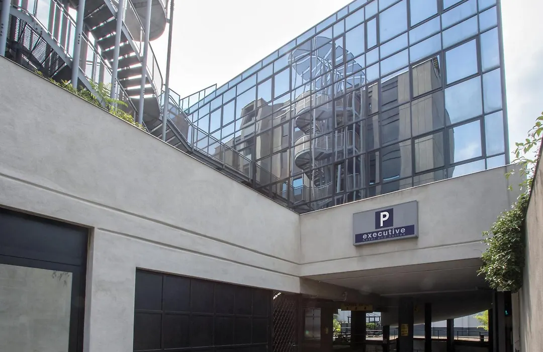 Best Western Plus Executive Hotel And Suites-1